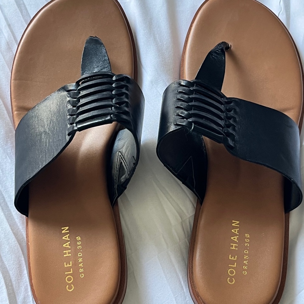 Cole Haan Women’s Black Felix Grand Thong Sandal Size 7 - Picture 1 of 7